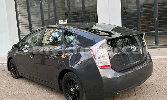 Buy Used Toyota Prius Black Car in Chbar Mon in Kampong Speu Province Buy Used Toyota Prius Black Car in Chbar Mon in Kampong Speu Province