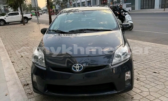 Buy Used Toyota Prius Black Car in Chbar Mon in Kampong Speu Province Buy Used Toyota Prius Black Car in Chbar Mon in Kampong Speu Province