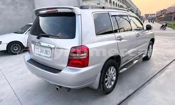 Buy Used Toyota Highlander Other Car in Chbar Mon in Kampong Speu Province Buy Used Toyota Highlander Other Car in Chbar Mon in Kampong Speu Province