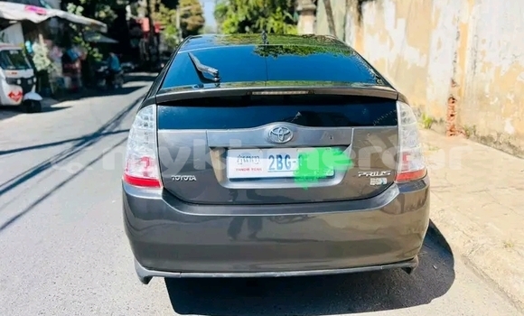 Buy Used Toyota Prius Black Car in Khŭm Sráng in Kampong Speu Province Buy Used Toyota Prius Black Car in Khŭm Sráng in Kampong Speu Province
