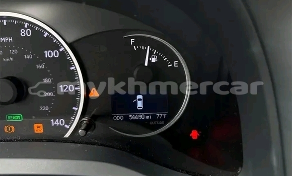 Cars for sale in cambodia - mykhmercar