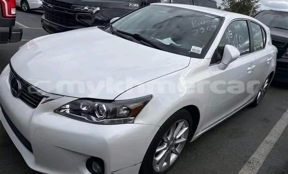 Buy Used Toyota Camry White Car in Chbar Mon in Kampong Speu Province Buy Used Toyota Camry White Car in Chbar Mon in Kampong Speu Province