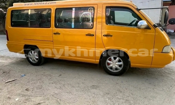 Buy Used Toyota Hiace Other Car in Chbar Mon in Kampong Speu Province Buy Used Toyota Hiace Other Car in Chbar Mon in Kampong Speu Province