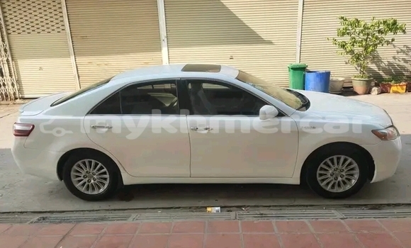 Buy Used Toyota Camry White Car in Chbar Mon in Kampong Speu Province Buy Used Toyota Camry White Car in Chbar Mon in Kampong Speu Province