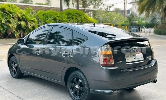 Buy Used Toyota Prius Other Car in Chbar Mon in Kampong Speu Province Buy Used Toyota Prius Other Car in Chbar Mon in Kampong Speu Province