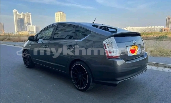 Buy Used Toyota Prius Black Car in Chbar Mon in Kampong Speu Province Buy Used Toyota Prius Black Car in Chbar Mon in Kampong Speu Province