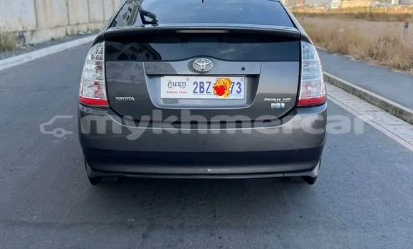 Buy Used Toyota Prius Black Car in Chbar Mon in Kampong Speu Province Buy Used Toyota Prius Black Car in Chbar Mon in Kampong Speu Province
