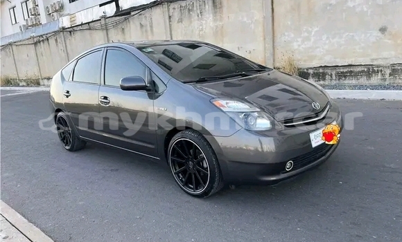 Buy Used Toyota Prius Black Car in Chbar Mon in Kampong Speu Province Buy Used Toyota Prius Black Car in Chbar Mon in Kampong Speu Province