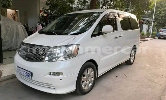 Buy Used Toyota Alphard White Car in Chbar Mon in Kampong Speu Province Buy Used Toyota Alphard White Car in Chbar Mon in Kampong Speu Province