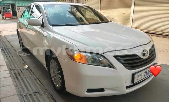 Buy Used Toyota Camry White Car in Chbar Mon in Kampong Speu Province Buy Used Toyota Camry White Car in Chbar Mon in Kampong Speu Province
