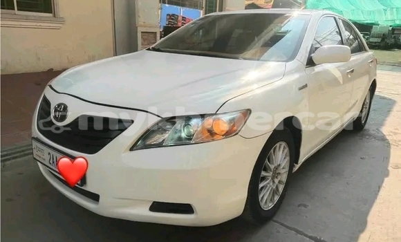 Buy Used Toyota Camry White Car in Chbar Mon in Kampong Speu Province Buy Used Toyota Camry White Car in Chbar Mon in Kampong Speu Province