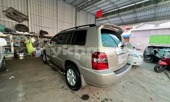 ទិញ បានប្រើ Toyota Highlander Other ឡាន} ក្នុង Chbar Mon ក្នុង Kampong Speu Province ទិញ បានប្រើ Toyota Highlander Other ឡាន} ក្នុង Chbar Mon ក្នុង Kampong Speu Province