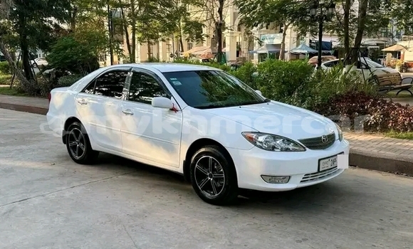 Buy Used Toyota Camry White Car in Chbar Mon in Kampong Speu Province Buy Used Toyota Camry White Car in Chbar Mon in Kampong Speu Province