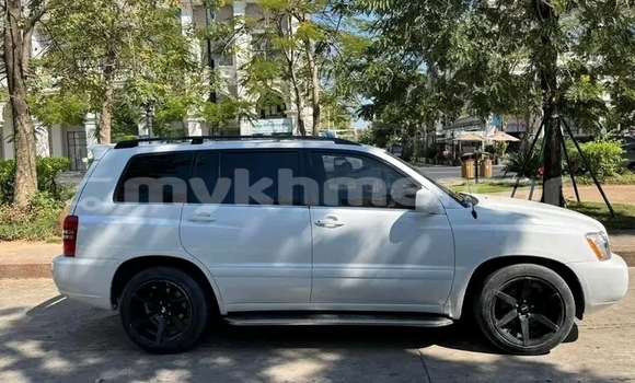 ទិញ បានប្រើ Toyota Highlander White ឡាន} ក្នុង Cheom Ksan ក្នុង Preah Vihear Province ទិញ បានប្រើ Toyota Highlander White ឡាន} ក្នុង Cheom Ksan ក្នុង Preah Vihear Province