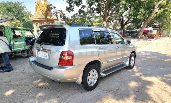 Buy Used Toyota Highlander Other Car in Chbar Mon in Kampong Speu Province Buy Used Toyota Highlander Other Car in Chbar Mon in Kampong Speu Province