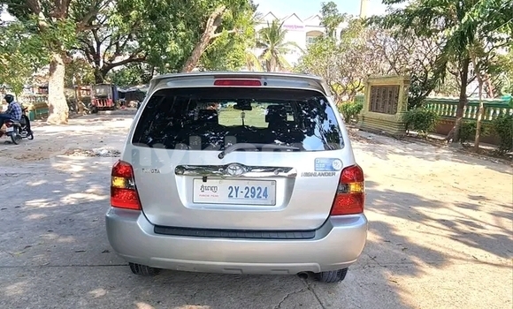 Buy Used Toyota Highlander Other Car in Chbar Mon in Kampong Speu Province Buy Used Toyota Highlander Other Car in Chbar Mon in Kampong Speu Province