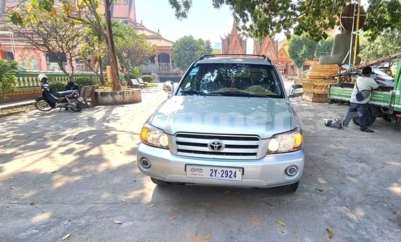 Buy Used Toyota Highlander Other Car in Chbar Mon in Kampong Speu Province Buy Used Toyota Highlander Other Car in Chbar Mon in Kampong Speu Province