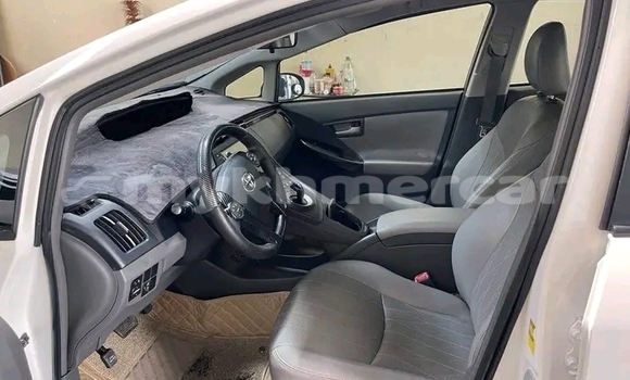 Buy Used Toyota Prius White Car in Chbar Mon in Kampong Speu Province Buy Used Toyota Prius White Car in Chbar Mon in Kampong Speu Province