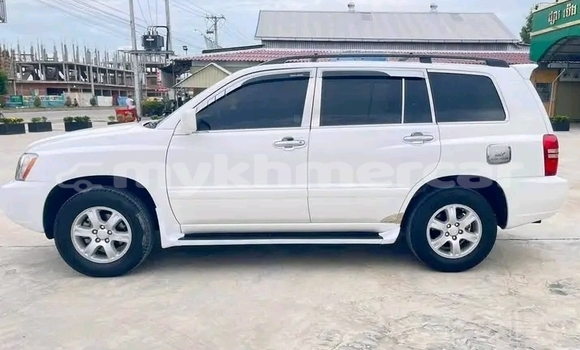 ទិញ បានប្រើ Toyota Highlander White ឡាន} ក្នុង Chbar Mon ក្នុង Kampong Speu Province ទិញ បានប្រើ Toyota Highlander White ឡាន} ក្នុង Chbar Mon ក្នុង Kampong Speu Province