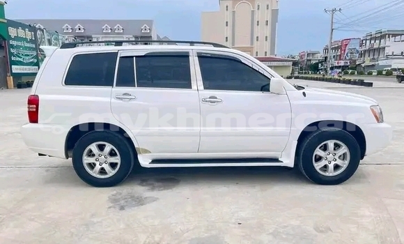 ទិញ បានប្រើ Toyota Highlander White ឡាន} ក្នុង Chbar Mon ក្នុង Kampong Speu Province ទិញ បានប្រើ Toyota Highlander White ឡាន} ក្នុង Chbar Mon ក្នុង Kampong Speu Province