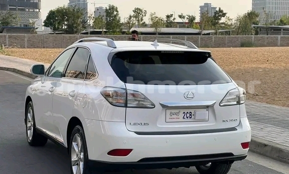Buy Used Lexus RX 350 White Car in Bavet in Svay Rieng Province Buy Used Lexus RX 350 White Car in Bavet in Svay Rieng Province