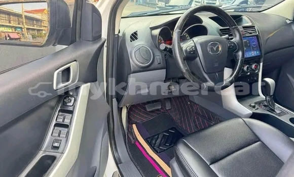 Buy Used Mazda BT-50 White Car in Prey Veng in Prey Veng Province Buy Used Mazda BT-50 White Car in Prey Veng in Prey Veng Province