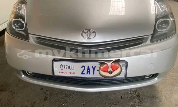 Buy Used Toyota Prius White Car in Chbar Mon in Kampong Speu Province Buy Used Toyota Prius White Car in Chbar Mon in Kampong Speu Province