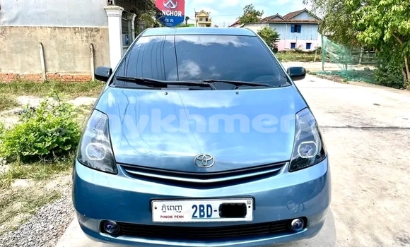 Buy Used Toyota Prius Blue Car in Chbar Mon in Kampong Speu Province Buy Used Toyota Prius Blue Car in Chbar Mon in Kampong Speu Province