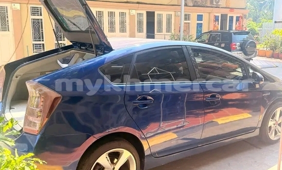 Buy Used Toyota Prius Other Car in Chbar Mon in Kampong Speu Province Buy Used Toyota Prius Other Car in Chbar Mon in Kampong Speu Province