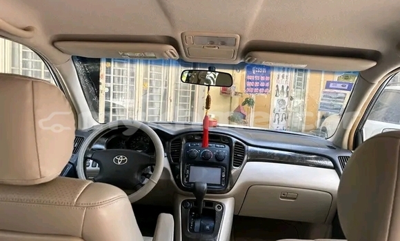 Buy Used Toyota Highlander Other Car in Chbar Mon in Kampong Speu Province Buy Used Toyota Highlander Other Car in Chbar Mon in Kampong Speu Province