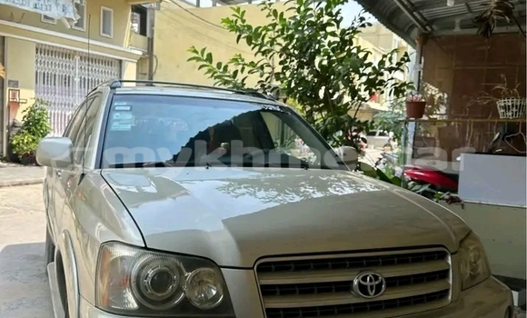 Buy Used Toyota Highlander Other Car in Chbar Mon in Kampong Speu Province Buy Used Toyota Highlander Other Car in Chbar Mon in Kampong Speu Province