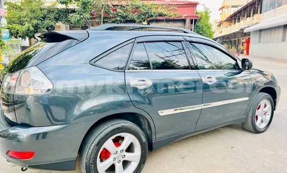 Buy Used Lexus RX 330 Other Car in Chbar Mon in Kampong Speu Province Buy Used Lexus RX 330 Other Car in Chbar Mon in Kampong Speu Province