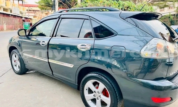Buy Used Lexus RX 330 Other Car in Chbar Mon in Kampong Speu Province Buy Used Lexus RX 330 Other Car in Chbar Mon in Kampong Speu Province