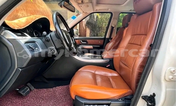 Buy Used Range Rover Range Rover White Car in Chbar Mon in Kampong Speu Province Buy Used Range Rover Range Rover White Car in Chbar Mon in Kampong Speu Province