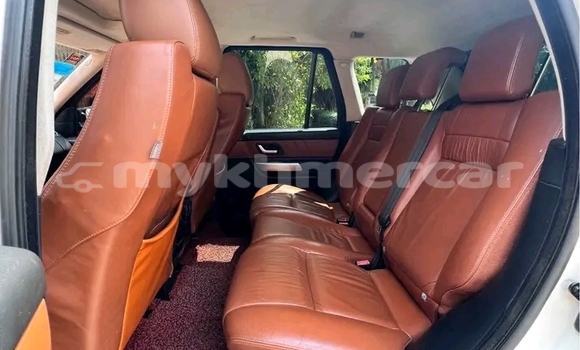 Buy Used Range Rover Range Rover White Car in Chbar Mon in Kampong Speu Province Buy Used Range Rover Range Rover White Car in Chbar Mon in Kampong Speu Province