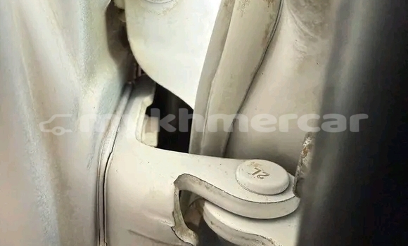 Buy Used Toyota Highlander White Car in Pailin in Pailin Province Buy Used Toyota Highlander White Car in Pailin in Pailin Province