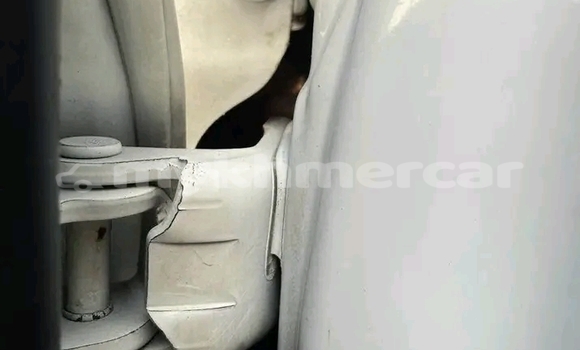 Buy Used Toyota Highlander White Car in Pailin in Pailin Province Buy Used Toyota Highlander White Car in Pailin in Pailin Province