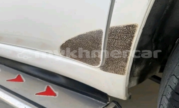 Buy Used Toyota Highlander White Car in Pailin in Pailin Province Buy Used Toyota Highlander White Car in Pailin in Pailin Province