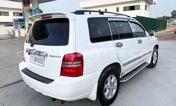 Buy Used Toyota Highlander White Car in Pailin in Pailin Province Buy Used Toyota Highlander White Car in Pailin in Pailin Province