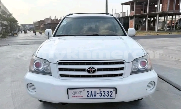 Buy Used Toyota Highlander White Car in Pailin in Pailin Province Buy Used Toyota Highlander White Car in Pailin in Pailin Province