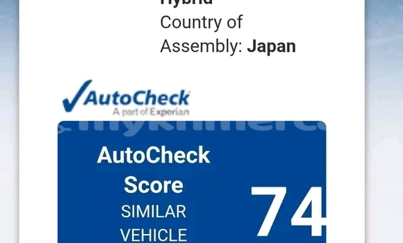 Buy Used Toyota Prius Green Car in Chbar Mon in Kampong Speu Province Buy Used Toyota Prius Green Car in Chbar Mon in Kampong Speu Province