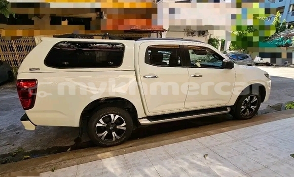 Buy Used Mazda BT-50 White Car in Chbar Mon in Kampong Speu Province Buy Used Mazda BT-50 White Car in Chbar Mon in Kampong Speu Province