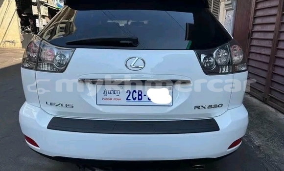 Buy Used Lexus RX 330 White Car in Chbar Mon in Kampong Speu Province Buy Used Lexus RX 330 White Car in Chbar Mon in Kampong Speu Province