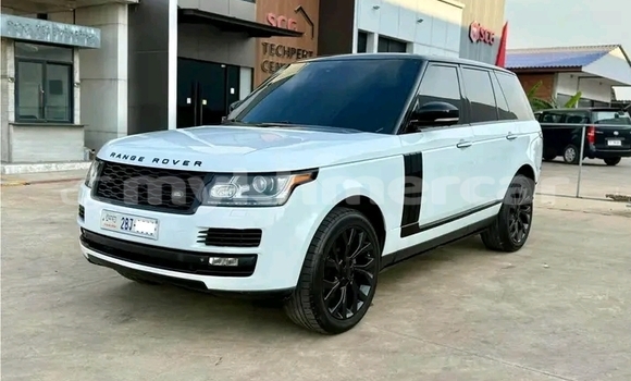 Buy Used Range Rover Evoque White Car in Chbar Mon in Kampong Speu Province Buy Used Range Rover Evoque White Car in Chbar Mon in Kampong Speu Province