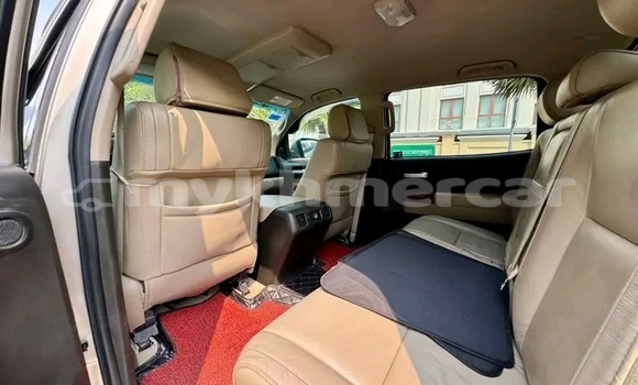 Buy Used Toyota Tundra Other Car in Chbar Mon in Kampong Speu Province Buy Used Toyota Tundra Other Car in Chbar Mon in Kampong Speu Province