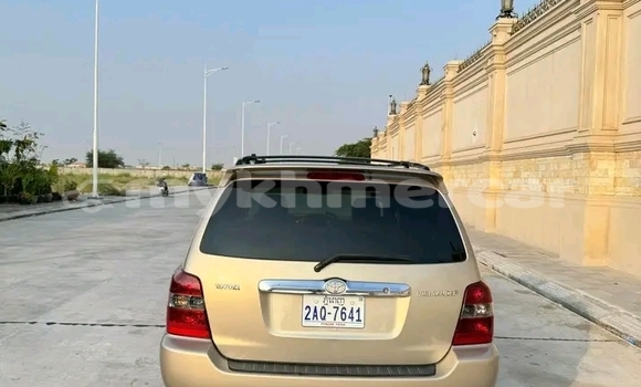 Buy Used Toyota Highlander Other Car in Chbar Mon in Kampong Speu Province Buy Used Toyota Highlander Other Car in Chbar Mon in Kampong Speu Province