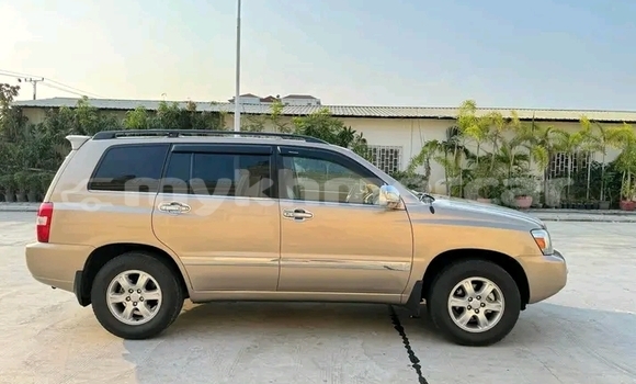 Buy Used Toyota Highlander Other Car in Chbar Mon in Kampong Speu Province Buy Used Toyota Highlander Other Car in Chbar Mon in Kampong Speu Province