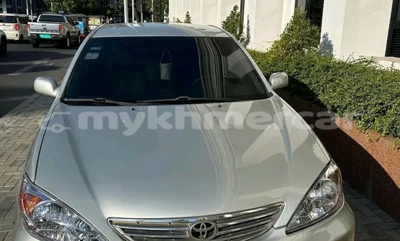 Buy Used Toyota Camry White Car in Chbar Mon in Kampong Speu Province Buy Used Toyota Camry White Car in Chbar Mon in Kampong Speu Province