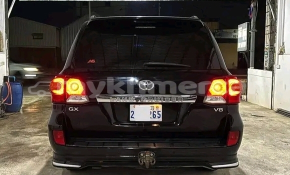 Buy Used Toyota Land Cruiser Black Car in Chbar Mon in Kampong Speu Province Buy Used Toyota Land Cruiser Black Car in Chbar Mon in Kampong Speu Province