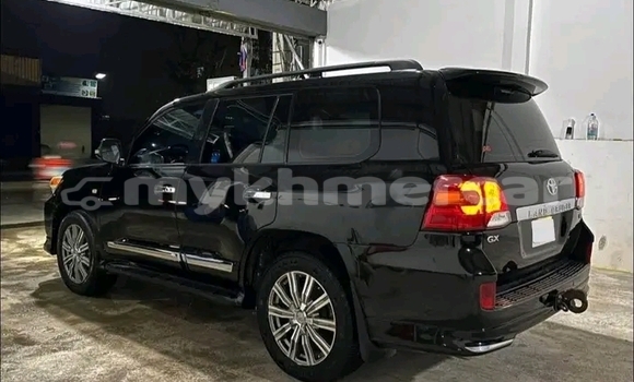 Buy Used Toyota Land Cruiser Black Car in Chbar Mon in Kampong Speu Province Buy Used Toyota Land Cruiser Black Car in Chbar Mon in Kampong Speu Province
